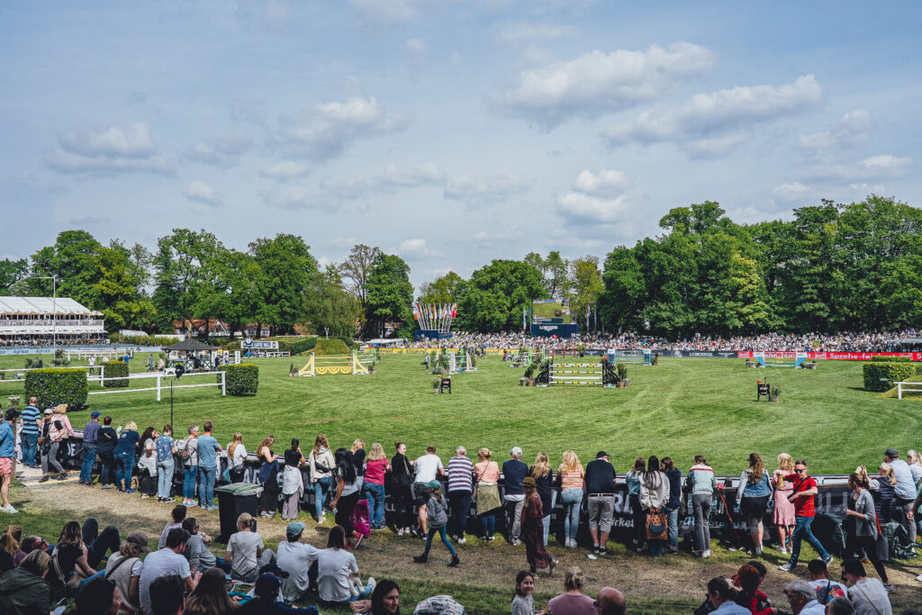 deutsches spring und dressur derby 2024